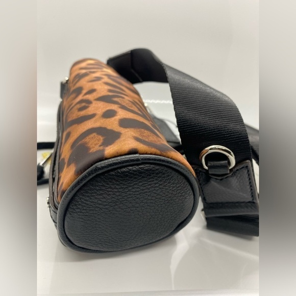 On Top of The World Water Bottle Cross Body Holder Leather Jungle Leopard Nylon - Picture 7 of 8